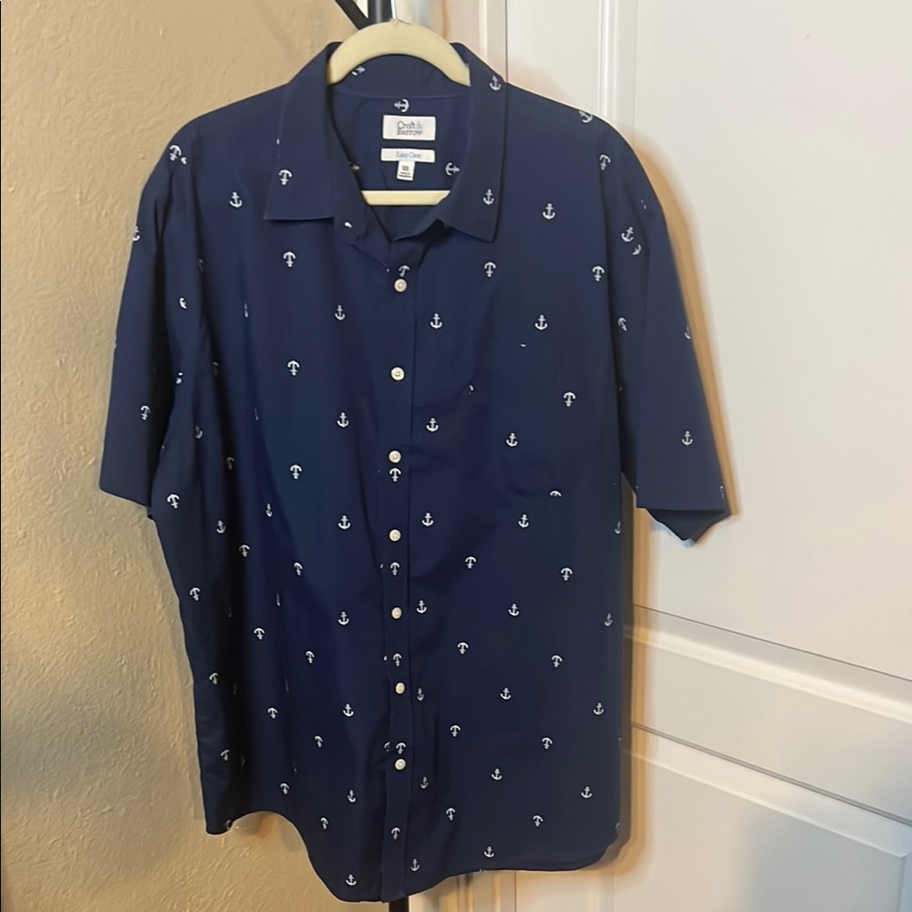 Croft & Barrow Blue Casual Button Down Shirt with Icon Print